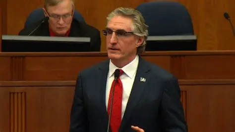 科技巨头动作频频;黄仁勋释放强劲信号,地缘风云下的算力与能源博弈。 IT技术