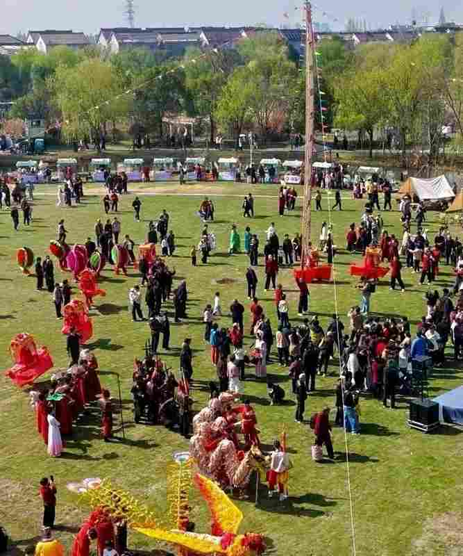  沉浸式民俗体验：模块化运营与文旅消费场景的深度耦合机制 IT技术