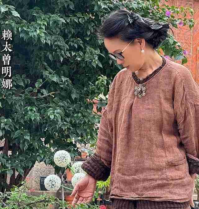 豪门梦碎后的荒草庭院:当昔日巨贾之妻选择自我放逐 情感心理