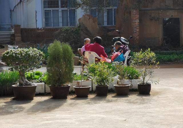  那位七旬老人的话，让我久久无法平静…… 新闻