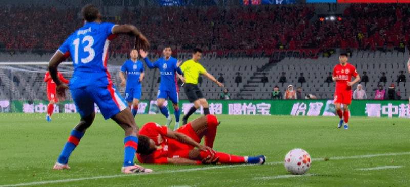  加布里埃尔伤退背后的战术困局：海港锋线重组的三条技术路径 体育新闻